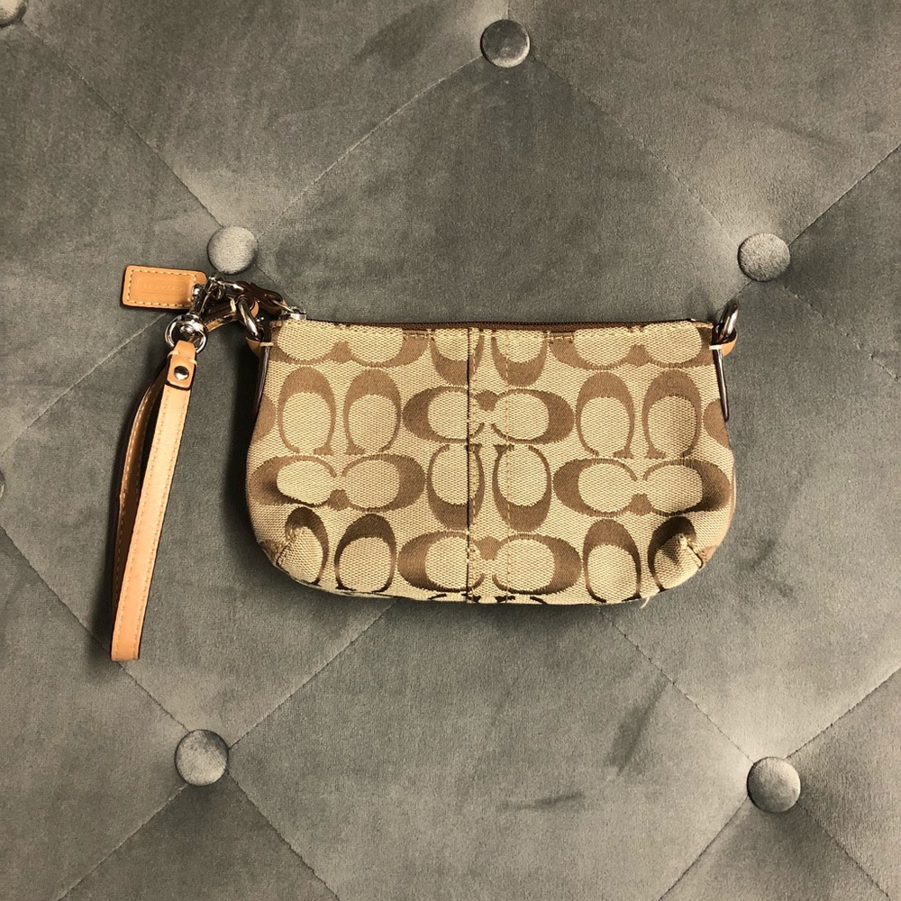 Classic Coach wristlet